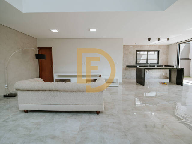 #32 - Casa para Venda em Itupeva - SP - 3